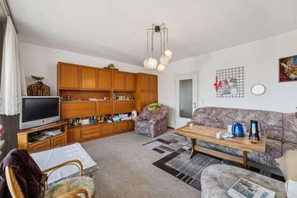 Immobilie in Hallstadt - Helle 4-Zimmer-Wohnung mit Balkon in ruhiger Lage von Hallstadt - Bild 3