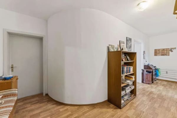 Immobilie in Hallstadt - Helle 4-Zimmer-Wohnung mit Balkon in ruhiger Lage von Hallstadt - Bild 4