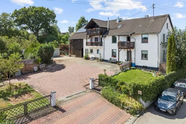 Immobilie in Welden - Modernisiertes Anwesen mit Charakter, viel Platz & außergewöhnlichem Nutzungspotenzial - Bild 2