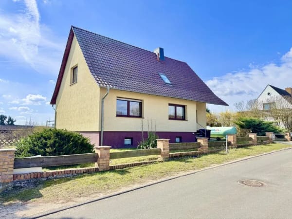 Immobilie in Gartz (Oder) - HORN IMMOBILIEN ++ RESERVIERT++Einfamilienhaus in Tantow mit Einbauküche, Garage - Bild 1