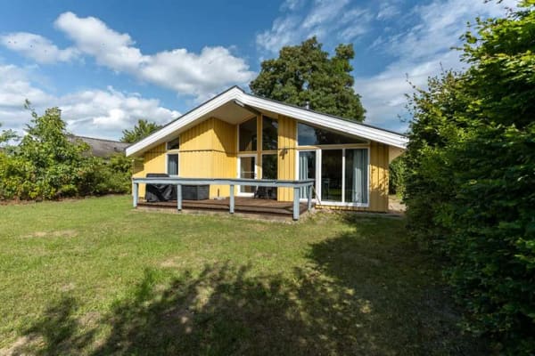 Immobilie in Rechlin - Ihr Rückzugsort an der Müritz: Gepflegtes Ferienhaus mit Sauna, Strandnähe & Marina - Bild 2