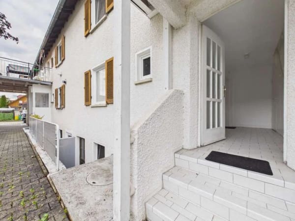 Immobilie in Nürtingen - Erdgeschosswohnung mit Einbauküche und Stellplatz |Oberensingen - Bild 0