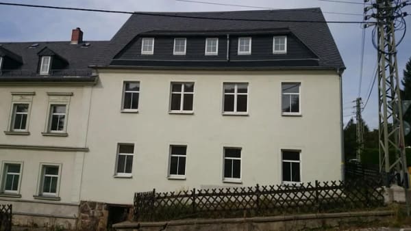 Immobilie in Lauter-Bernsbach - Mehrfamilienhaus mit Fernsicht in ruhiger Lage im Erzgebirge - Bild 2