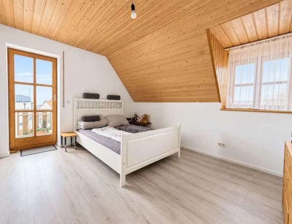 Immobilie in Odelzhausen - Maisonette mit Charakter – Kamin, Balkon & Loggia. - Bild 2