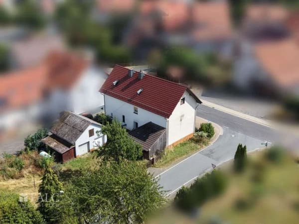 Immobilie in Bad Wildungen - +++Einfamilienhaus mit viel Potenzial und großem Grundstück+++ - Bild 3