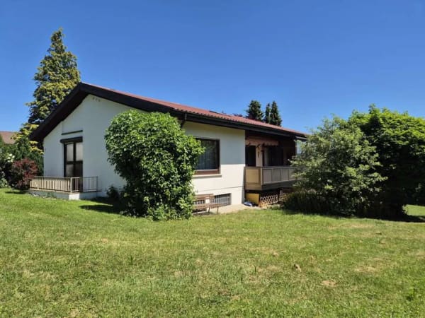 Immobilie in Hattenhofen - Großzügiges Einfamilienhaus in Top-Wohnlage - Bild 2