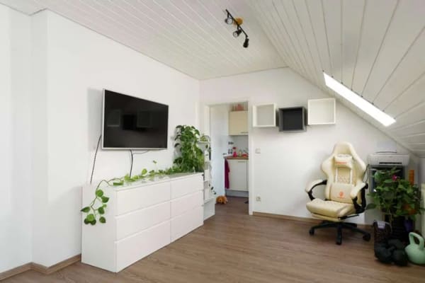 Immobilie in Neumarkt in der Oberpfalz - Gemütliche 1-Zimmer-Dachgeschosswohnung mit gepflegtem Wohnambiente in Neumarkt - Bild 1