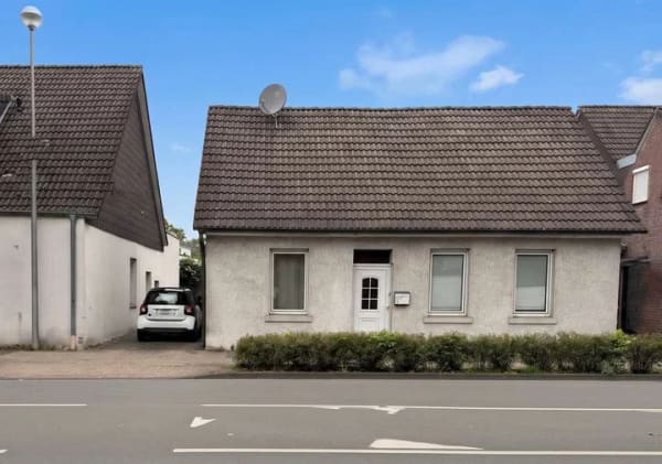 Immobilie in Greven - Einfamilienhaus am Grünen Weg in Greven. Sanieren oder neu bauen – Sie entscheiden! - Bild 0