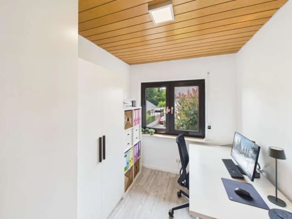 Immobilie in Jugenheim - Großzügiges Zuhause mit Garten, Einliegerwohnung und viel Raum für Ihre Zukunft - Bild 2