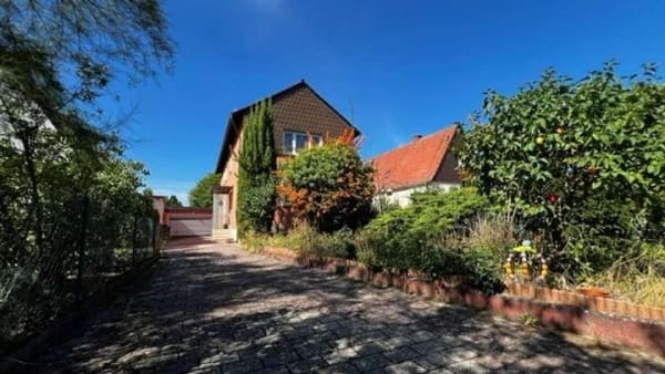 Immobilie in Maxdorf - Gepflegtes Einfamilienhaus mit viel Platz und großem Garten - Bild 0