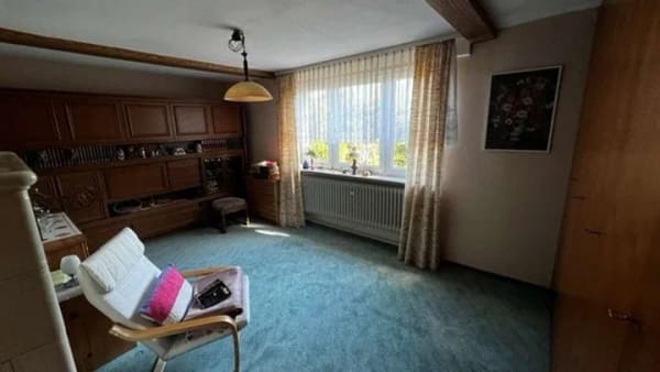 Immobilie in Maxdorf - Gepflegtes Einfamilienhaus mit viel Platz und großem Garten - Bild 2