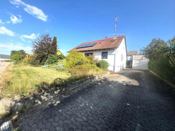 Immobilie in Neenstetten - Freistehendes Einfamilienhaus in schöner Wohnlage von Neenstetten - Bild 2
