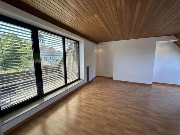 Immobilie in Bestwig - / Wohnen mit Ausblick: Ihre gemütliche Dachgeschosswohnung in Bestwig! - Bild 3