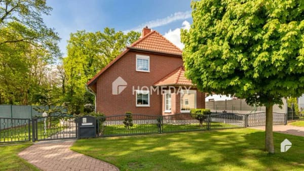 Immobilie in Jerichow - Einfach mal die Ruhe genießen– freistehendes Einfamilienhaus mit hübschem Garten & weiteren Vorzügen - Bild 3
