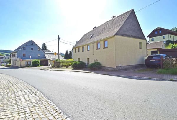 Immobilie in Burkhardtsdorf - *Für Macher und Visionäre - Haus von 1920 mit viel Nebengelass in Meinersdorf* - Bild 1