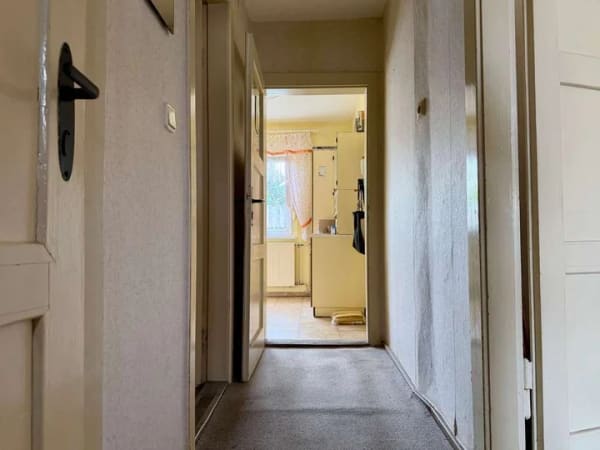 Immobilie in Jüterbog - Großzügig wohnen, vielseitig nutzen: Doppelhaushälfte mit 2 Garagen in Jüterbog - Bild 2