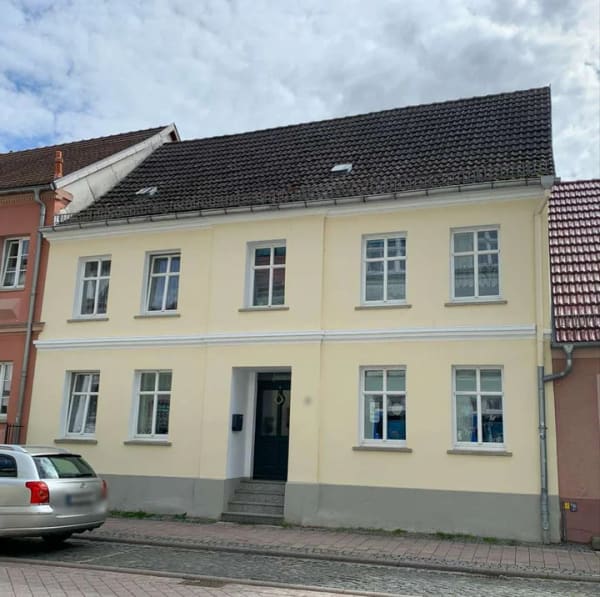 Immobilie in Pritzwalk - Pritzwalk - Zweifamilienhaus im Stadtzentrum mit Garten - Bild 0