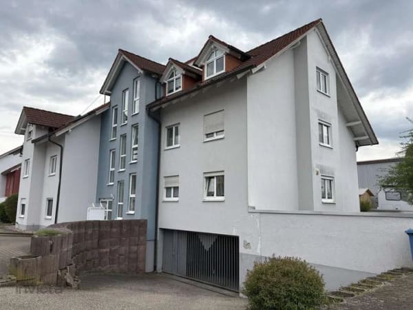 Immobilie in Aldingen - Kompakte Wohnung mit Balkon & Tiefgaragenstellplatz in Aldingen-Aixheim - Bild 2