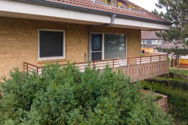 Immobilie in Malente - Attraktive 2-Zimmer-Wohnung mit großem Eck-Balkon in ruhiger Wohnlage - Bild 2