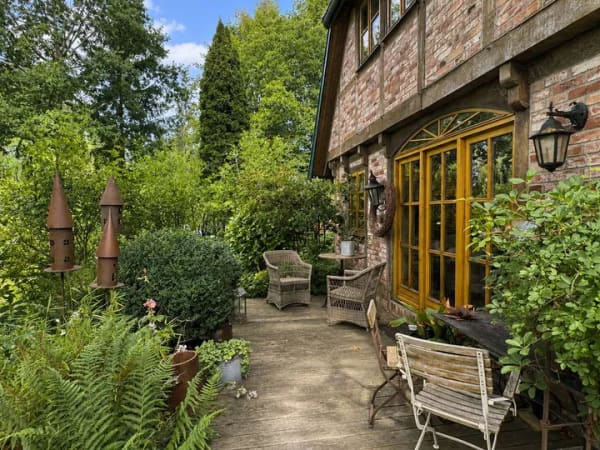 Immobilie in Karlsburg - Wo Haus und Garten eins werden – ein Anwesen voller Idylle und Charakter - Bild 2