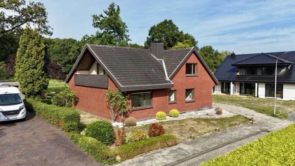 Immobilie in Quendorf - Lage, Lage, Lage - Großzügiges Einfamilienhaus mit Blick zum Bentheimer Wald - Bild 1