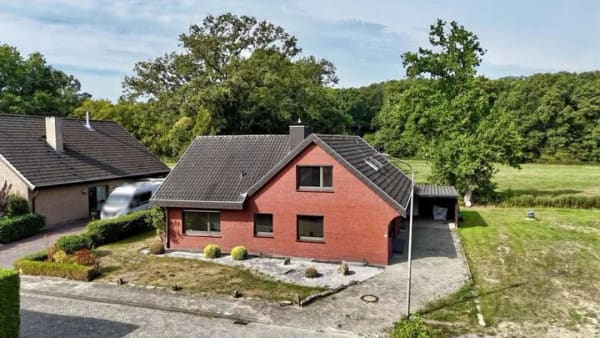 Immobilie in Quendorf - Lage, Lage, Lage - Großzügiges Einfamilienhaus mit Blick zum Bentheimer Wald - Bild 2