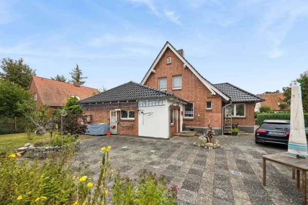 Immobilie in Dierhagen - Einfamilienhaus in Dierhagen – strandnah wohnen in der Region Fischland-Darß-Zingst - Bild 1