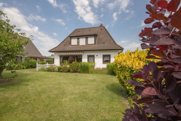 Immobilie in Erfde - Ruhig und familienfreundlich gelegen mit großem Garten, Carport und Garage - Bild 3