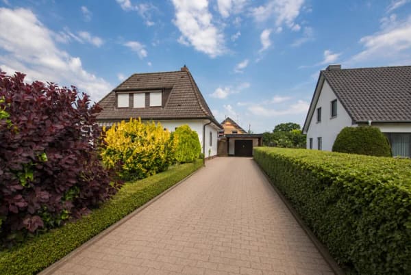 Immobilie in Erfde - Ruhig und familienfreundlich gelegen mit großem Garten, Carport und Garage - Bild 4