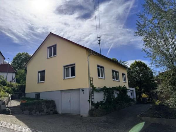 Immobilie in Münsingen - Gepflegtes Einfamilienhaus mit sonniger Terrasse in ruhiger Wohngegend - Bild 0