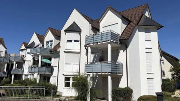 Immobilie in Ofterdingen - Kompakte 1-Zimmer-Wohnung mit Balkon  - Bild 0