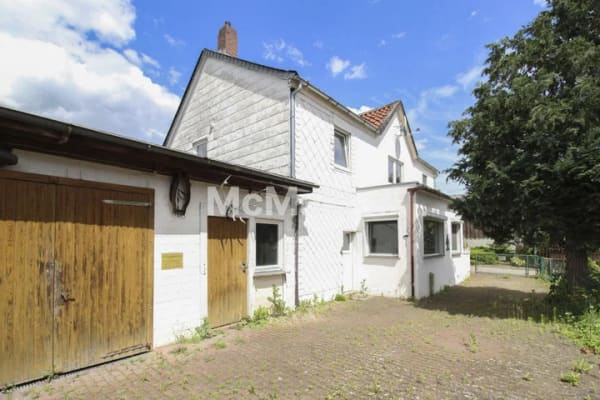 Immobilie in Baddeckenstedt - Feldrandidylle bei Baddeckenstedt: Einfamilienhaus mit großem Garten und viel Potenzial - Bild 1
