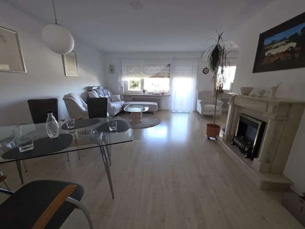 Immobilie in Rümmingen - 4 Zi.-ETW mit EBK, Balkon und Garage in Randlage - Bild 2