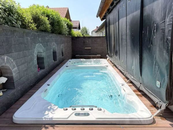 Immobilie in Pfaffing - Luxuriöser Wohntraum mit eigenem Pool - Bild 1