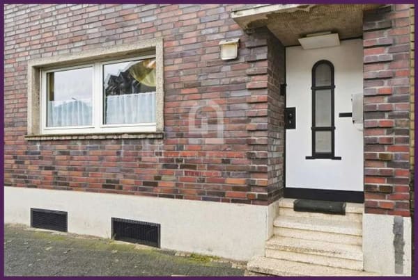 Immobilie in Elsdorf - Zukunft & Potenzial, sanierungsbedürftiges Einfamilienhaus mit Innenhof in Elsdorf-Esch - Bild 1