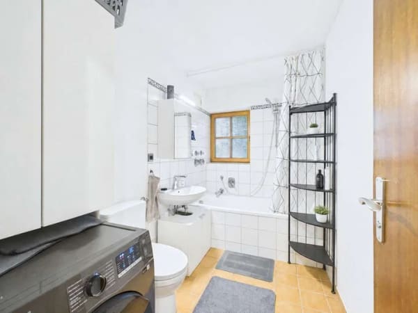 Immobilie in Anger - Clever investieren – vermietete 2-Zimmer-Wohnung mit Entwicklungspotenzial - Bild 3