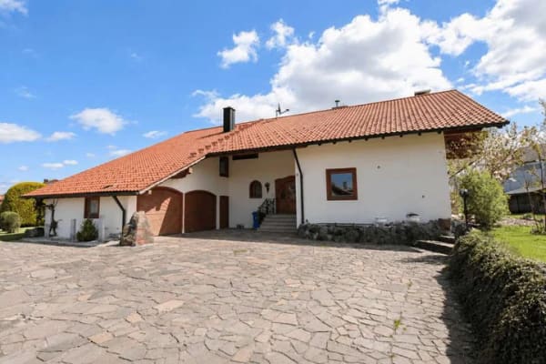 Immobilie in Altusried - Sehr viel Platz trifft auf Entspannung – großzügiges Einfamilienhaus mit Sauna - Bild 2