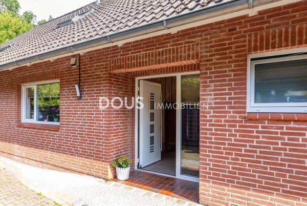 Immobilie in Bienenbüttel - Ein Haus – 2 Wohneinheiten: 
Großzügige Immobilie mit Anbau - Bild 2