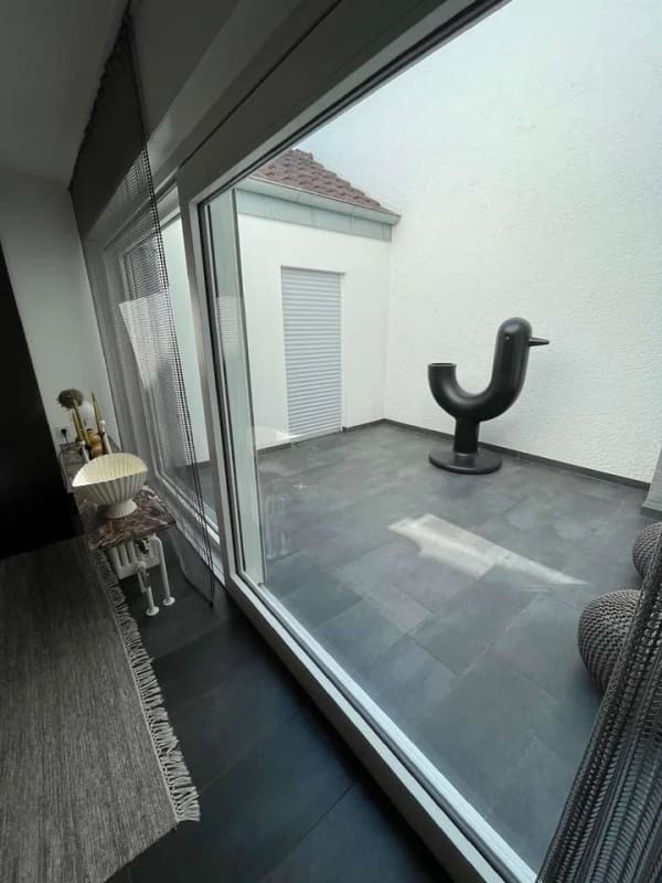 Immobilie in Talheim - Elegantes Zuhause mit außergewöhnlicher Großzügigkeit und idyllischem Garten - Bild 2