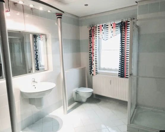 Immobilie in Dittelbrunn - Bezugsfreie 4-Zimmer-Wohnung mit Balkon und Gartenmitbenutzung in Dittelbrunn, OT. Zzgl. Stellplatz für 9.000 EUR - Bild 3