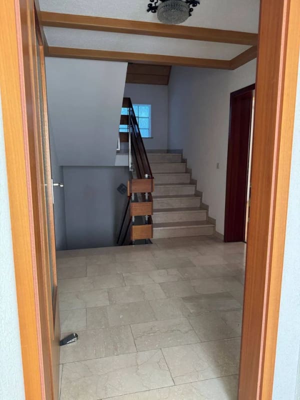 Immobilie in Röttingen - Viel Platz, viele Möglichkeiten: Gepflegtes Zweifamilienhaus mit Garten, Balkon & 2 Wohnungen - Bild 4