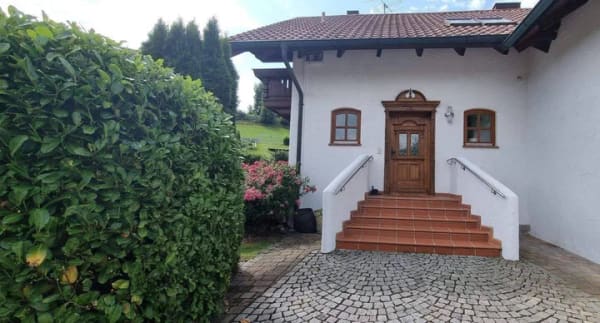Immobilie in Buch am Erlbach - WO WOHNEN ZUM WOHLFÜHLEN WIRD - TRAUMHAUS IN BUCH AM ERLBACH - Bild 3