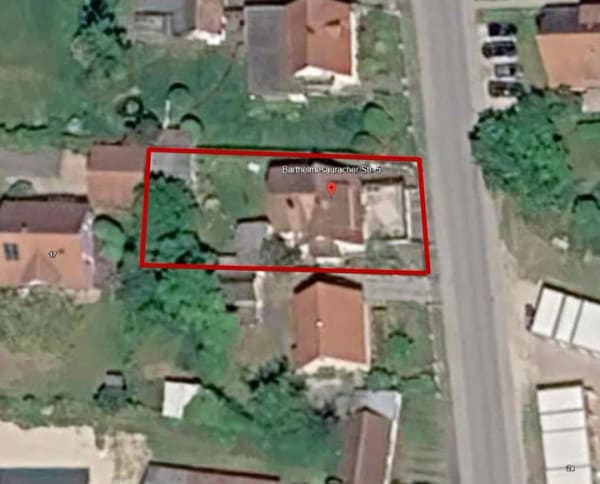 Immobilie in Abenberg - KILIAN IMMOBILIEN! EFH MIT 146 M² WFL + 556 GRUND IN BESTER LAGE VONIN ABENBERG! KELLER * EBK * 3 GARAGEN * NEBENGEBÄUDE - Bild 2