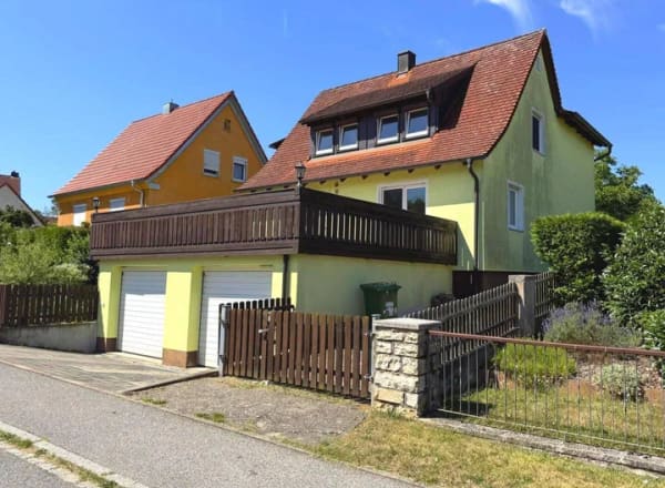 Immobilie in Abenberg - KILIAN IMMOBILIEN! EFH MIT 146 M² WFL + 556 GRUND IN BESTER LAGE VONIN ABENBERG! KELLER * EBK * 3 GARAGEN * NEBENGEBÄUDE - Bild 3