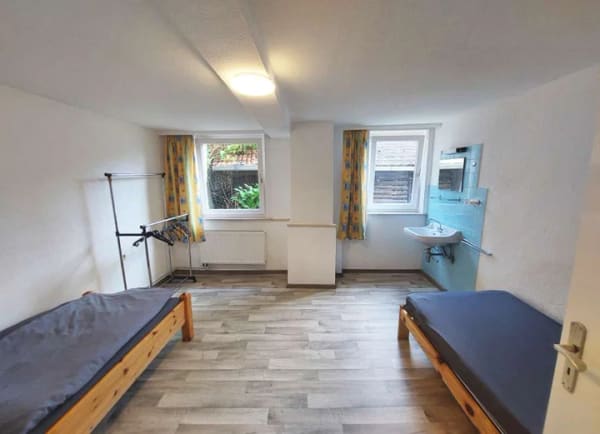 Immobilie in Bodenfelde - Bodenfelde-Wahmbeck: Faktor 13, Mehrfamilienhaus mit 4 Wohnungen -   ruhige Wohnlage - Bild 2