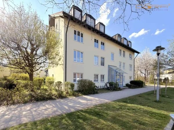 Immobilie in Höhenkirchen-Siegertsbrunn - Helle 3-Zi-Wohnung mit Südwestbalkon – perfekte Raumaufteilung & Lift ruhige Lage in Höhenkirchen - Bild 1