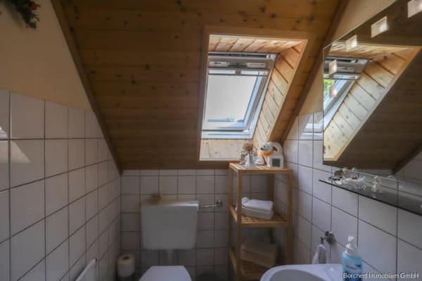 Immobilie in Ellerau - Heizung bereits modernisiert - vermietetes Zweifamilienhaus zu verkaufen - Bild 3
