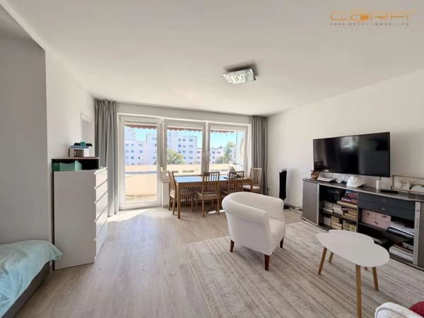 Immobilie in Unterföhring - Statt Miete ein eigenes Zuhause – Gemütliches 1-Zimmer-Apartment mit sonnigem Balkon in Unterföhring - Bild 2