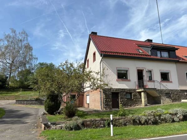 Immobilie in Prüm - **Familienidylle bei Prüm- viel Platz, großer Garten und herrlicher Blick ins Grüne** - Bild 1