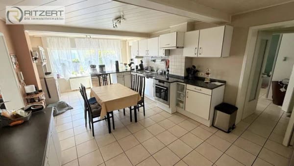 Immobilie in Karlstein am Main - Zwei Familienhaus mit großem Garten, Nebengebäude und weiterer Ausbaureserve im DG in guter Lage! - Bild 4